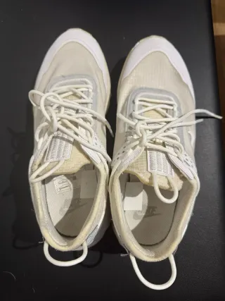 Nike React Live Beige/Bianco