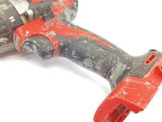 taladro a bateria milwaukee m18bdd