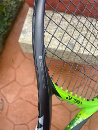 Raqueta Yonex Ezone 100