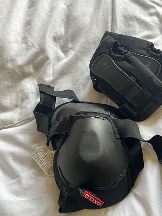 Patines en línea negros con llantas de luces . 36