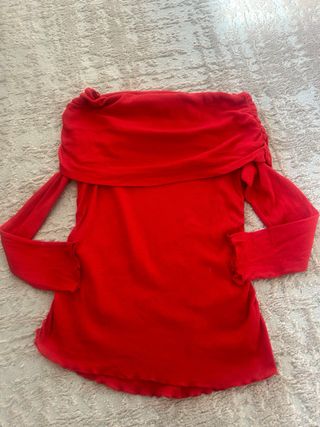 Top Zara Rojo Hombros Descubiertos