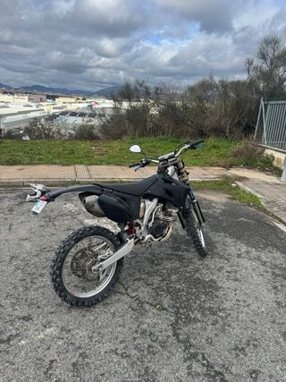 Yamaha YZF250 MATRICULADA