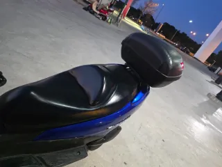 Suzuki Burgman 125cc Maxiscooter ITV hasta 2027.