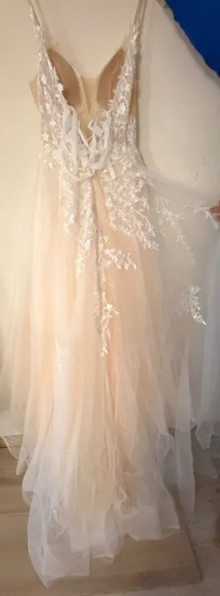 Vestido de Novia Beige y Blanco