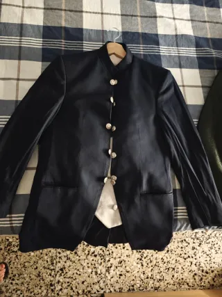 Traje de novio azul marino, un solo uso