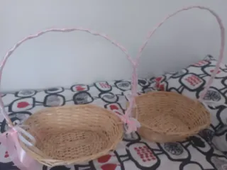 Cestas de mimbre con asas