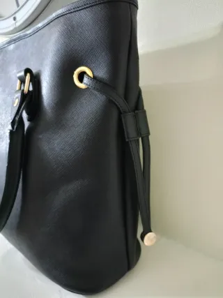 Borsa shopper nera con interno in velluto