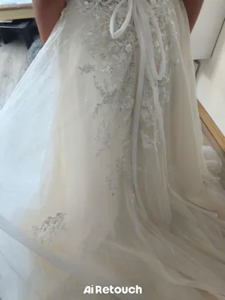 Vestido de Novia Beige y Blanco