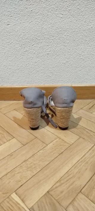 Sandalias cuña grises talla 39