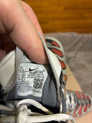 Zapatillas Air Max Plus Drift FD4290 002 Gris