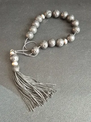 Komboloi Griego, Piedra Volcánica Natural