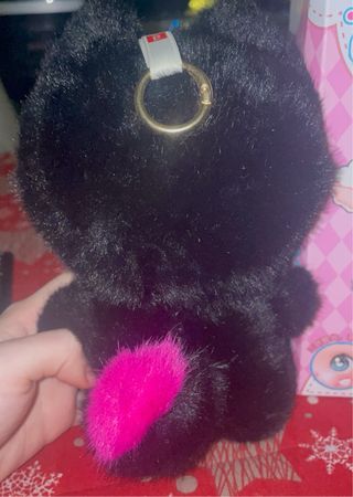 Nommi "Loveliness Never Ends" Plush Art Toy Black.