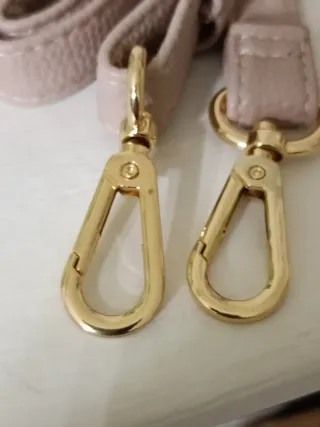 Borsa tote Conbipel cipria con catena oro