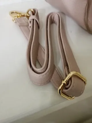 Borsa tote Conbipel cipria con catena oro