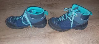 Botas montaña Quechua Talla 35