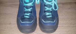 Botas montaña Quechua Talla 35