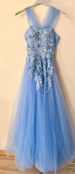 Vestido de fiesta azul largo