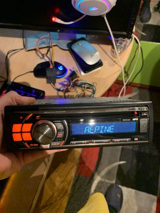 Radio Alpine CDE-101RM DISPONIBLE