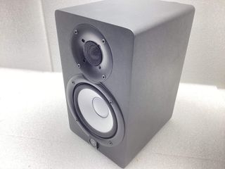 altavoces hifi yamaha hs5