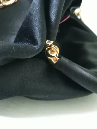 Borsetta Blumarine vintage nera con catena oro