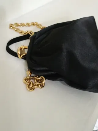 Borsetta Blumarine vintage nera con catena oro