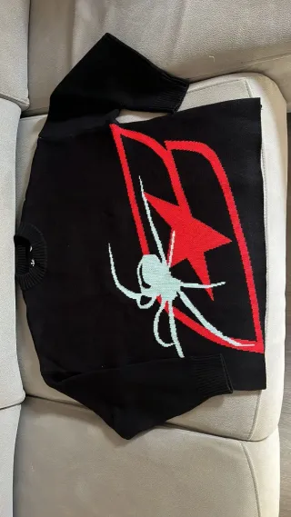 Jersey Cold Culture Negro y Rojo