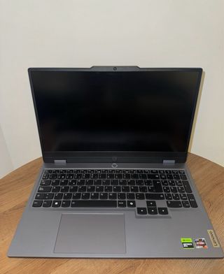 Nuevo Portátil Gaming con Teclado y Ratón