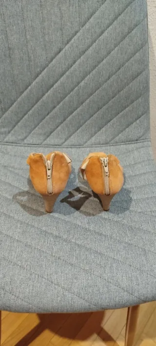 Sandalias de piel tacón Talla 38