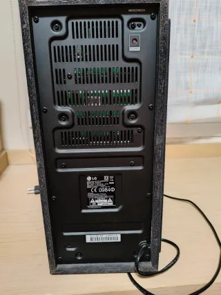 Barra de Sonido LG NB3531A Gris. Premium