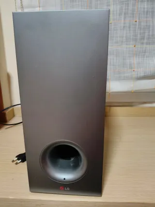 Barra de Sonido LG NB3531A Gris. Premium
