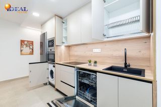 Piso en venta en Barrio de Zaidín en Granada