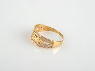 anillo oro 18k con piedra con circonita