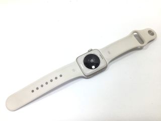 apple se  (2 generacion) 40mm (a2722)