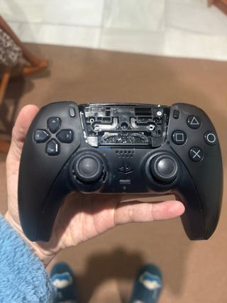Mando PS5 Roto