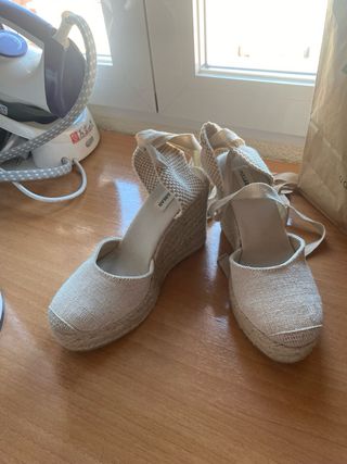 Alpargatas cuña Pull&Bear beige