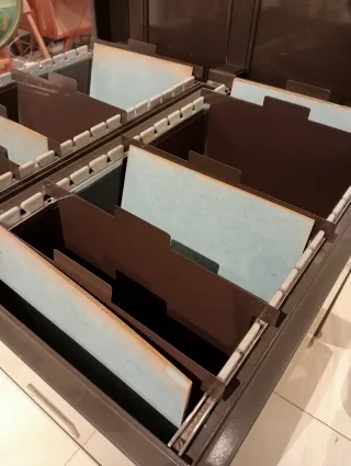 Archivador industrial vintage metal