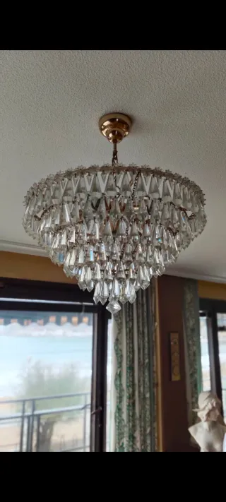 Lámpara de techo dorada de cristal