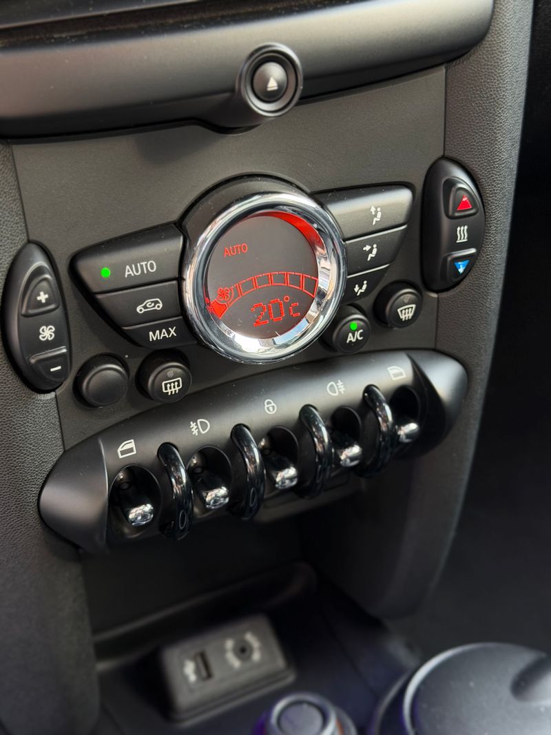 MINI Cooper D 2013, foto 21