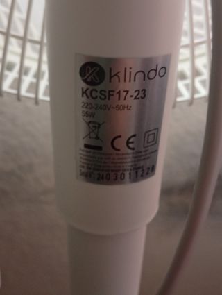 Ventilador de pie blanco " Se vende"