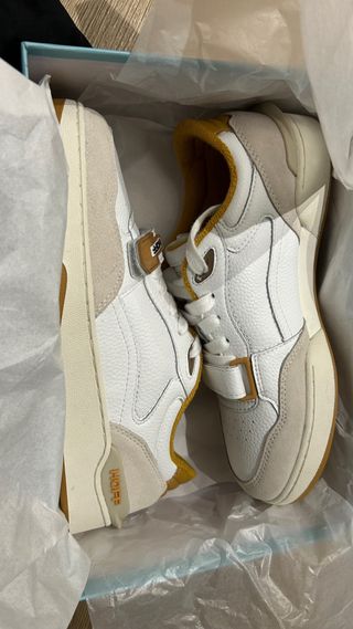 Zapatillas Hoff Beige y Blancas