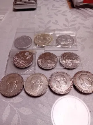 Lote  monedas 2000 pesetas y 100 pesetas plata