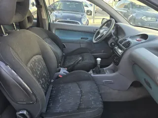 Peugeot 206 1999