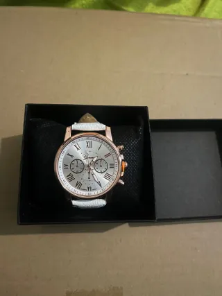 Reloj de Mujer Geneva Dorado y Blanco