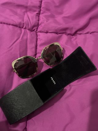 Estuche Gafas Prada Negro