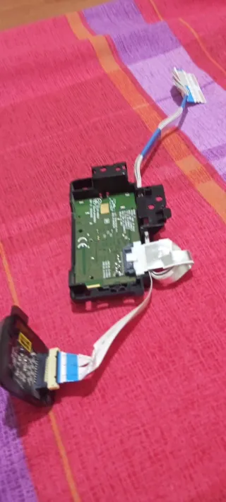 wifi y bluetooth y botón de encendido LG 43UJ634V