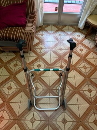 Andador para adultos con ruedas