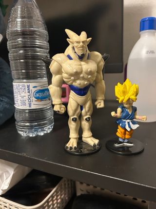 Goku SSJ + Li Shenron Figuras
