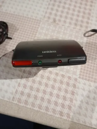 Detector de radar Uniden