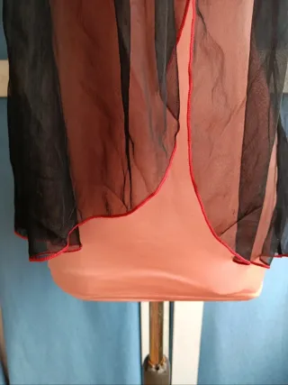 Camiseta Lencera Transparente Negra y Roja