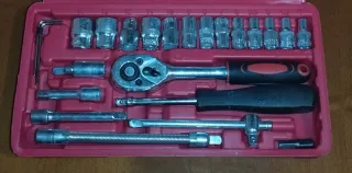 Juego de llaves de vaso de 46 piezas, NUEVO.